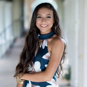 Meet your Posher, Nicole